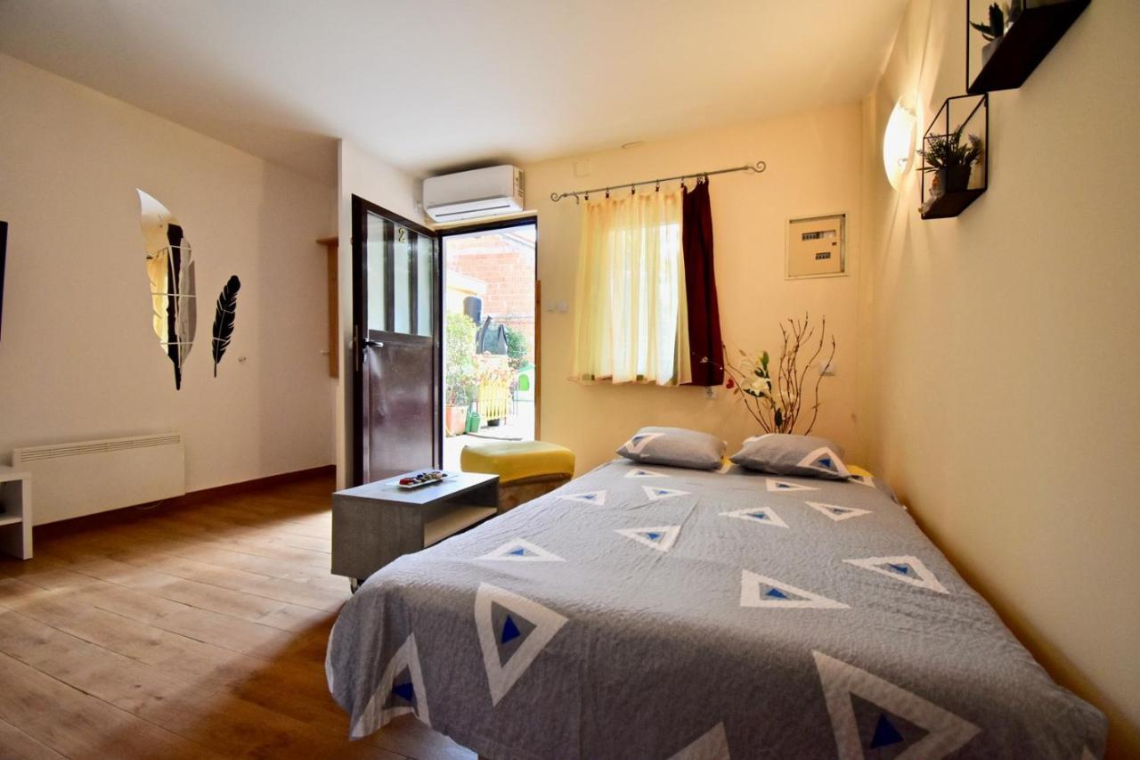 Holiday Apartments מדולין מראה חיצוני תמונה