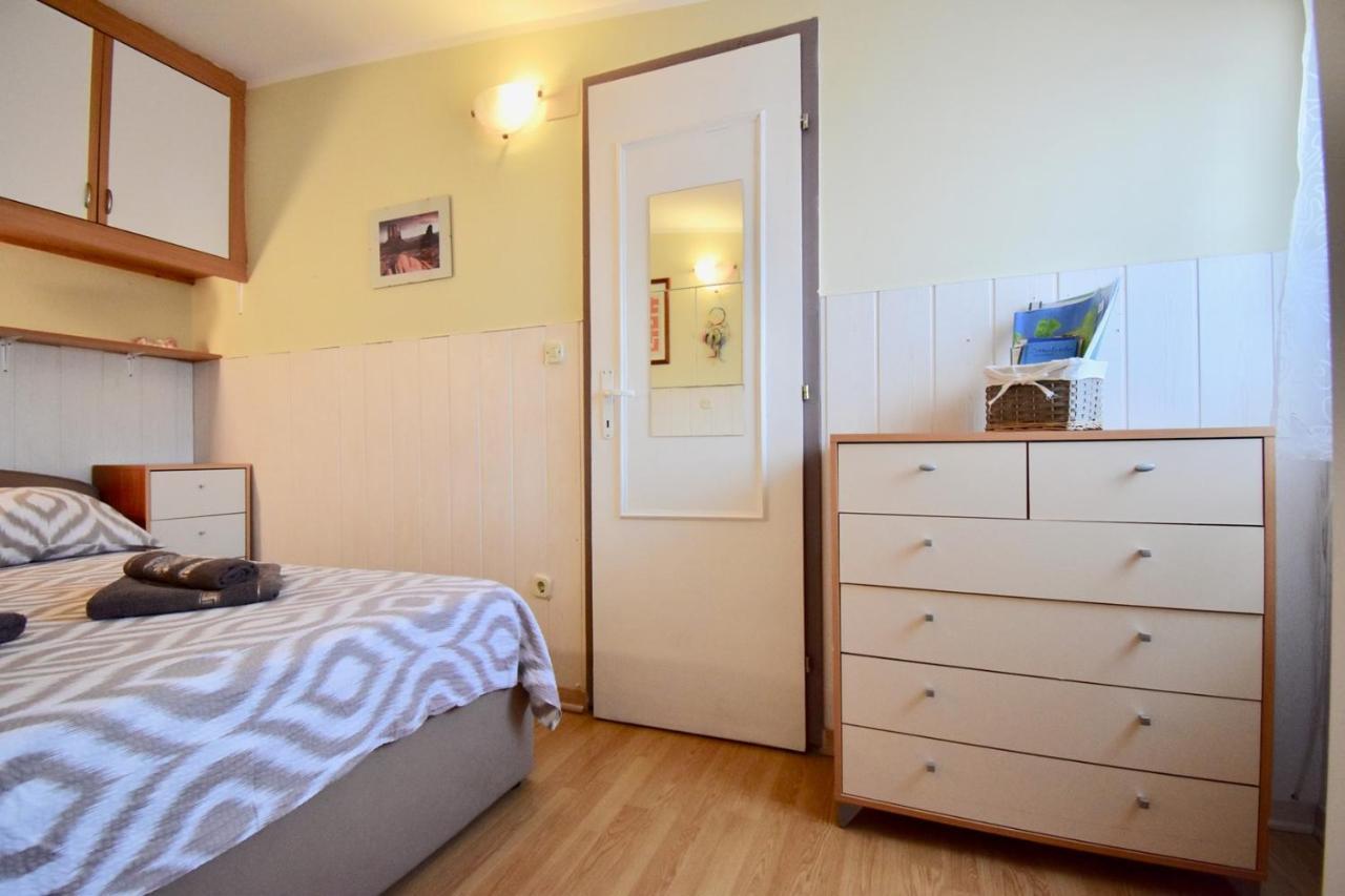 Holiday Apartments מדולין מראה חיצוני תמונה