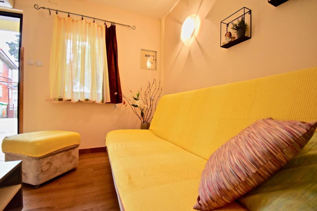 Holiday Apartments מדולין מראה חיצוני תמונה
