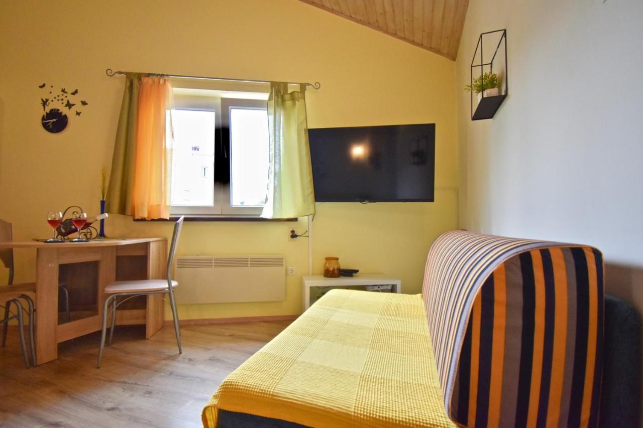 Holiday Apartments מדולין מראה חיצוני תמונה