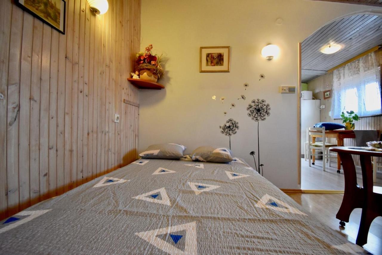 Holiday Apartments מדולין מראה חיצוני תמונה