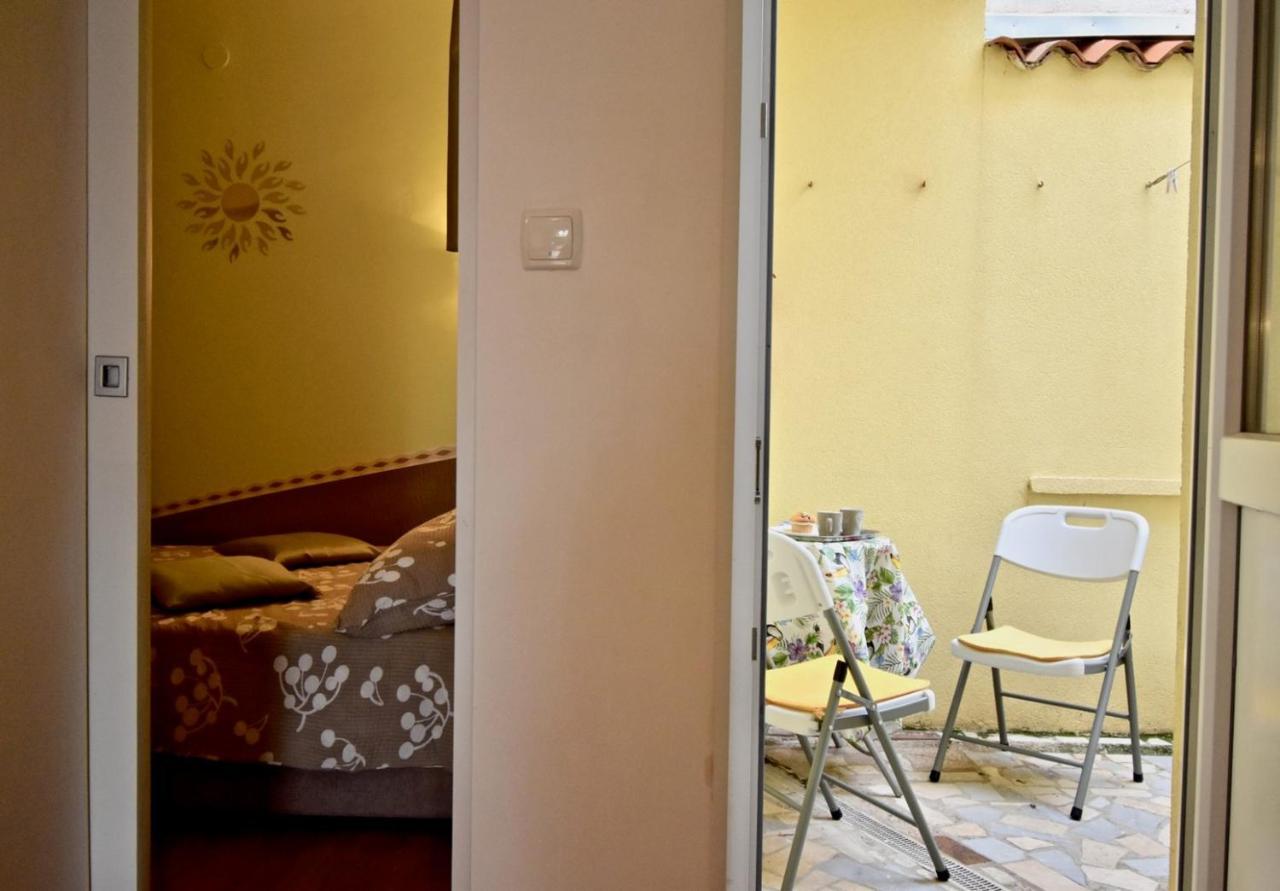 Holiday Apartments מדולין מראה חיצוני תמונה