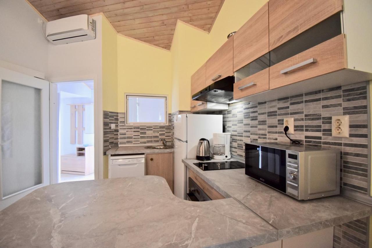 Holiday Apartments מדולין מראה חיצוני תמונה